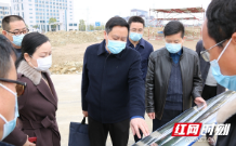 现场督进度 会商解难题 秧励深入联点项目调研