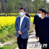 这个周末，胡衡华走进油菜花海、农家乐……