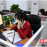 保护消费者权益天天3·15 益阳市监管局局长客串“接线员”