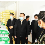 龚文密来武冈市调研春耕生产工作