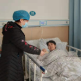 【防疫复工两手抓】天使逆行护大家 后方照顾暖小家