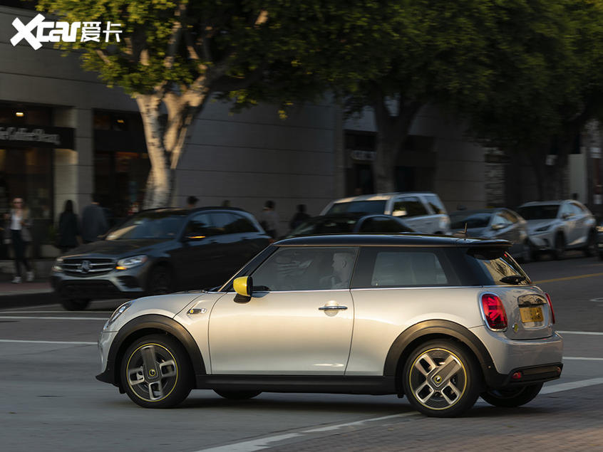 MINI COOPER SE接受预定 明年3月交付