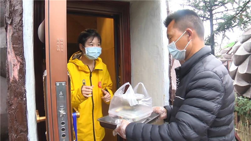 鹤城区：让援鄂白衣战士在天然氧吧放松心情（半成品）.mp4_20200326_153108.219.jpg