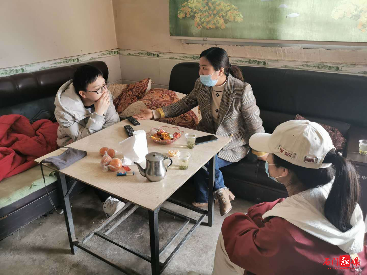 党委委员、副校长宋佳与学生交流.jpg