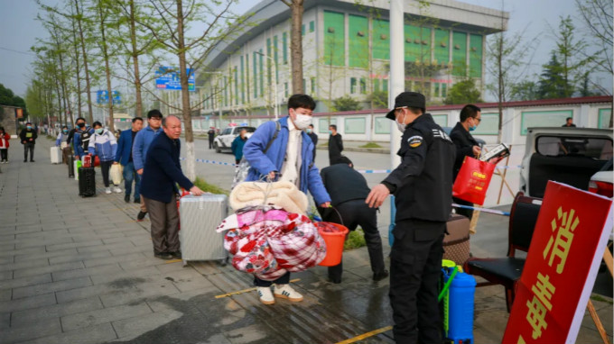 高三报名少年归来花垣县高三开学报名了