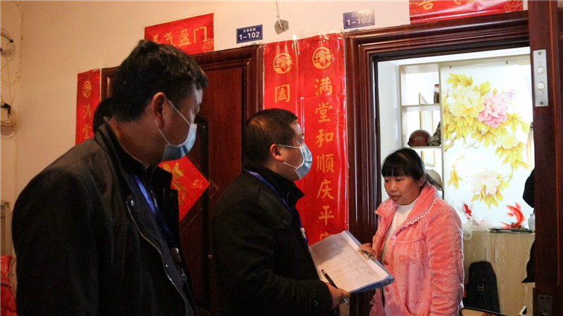 爱心企业捐赠物资 支援疫情防控.mp4_20200409_150321.152.jpg