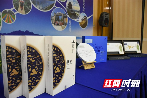现场展出的安化黑茶。