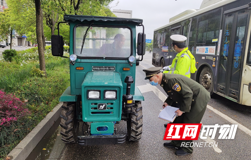 红网雨湖区分站讯(记者 胡海兵 通讯员 许国强 张修华)近日,湘潭市