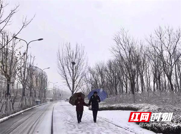 8  风雪中  学5 何周璇 - 副本.jpg