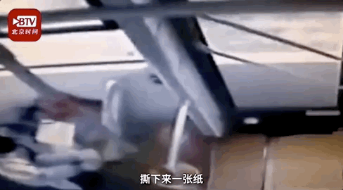 这歪歪扭扭的六个字，太暖了！