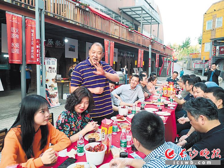 夏文斌