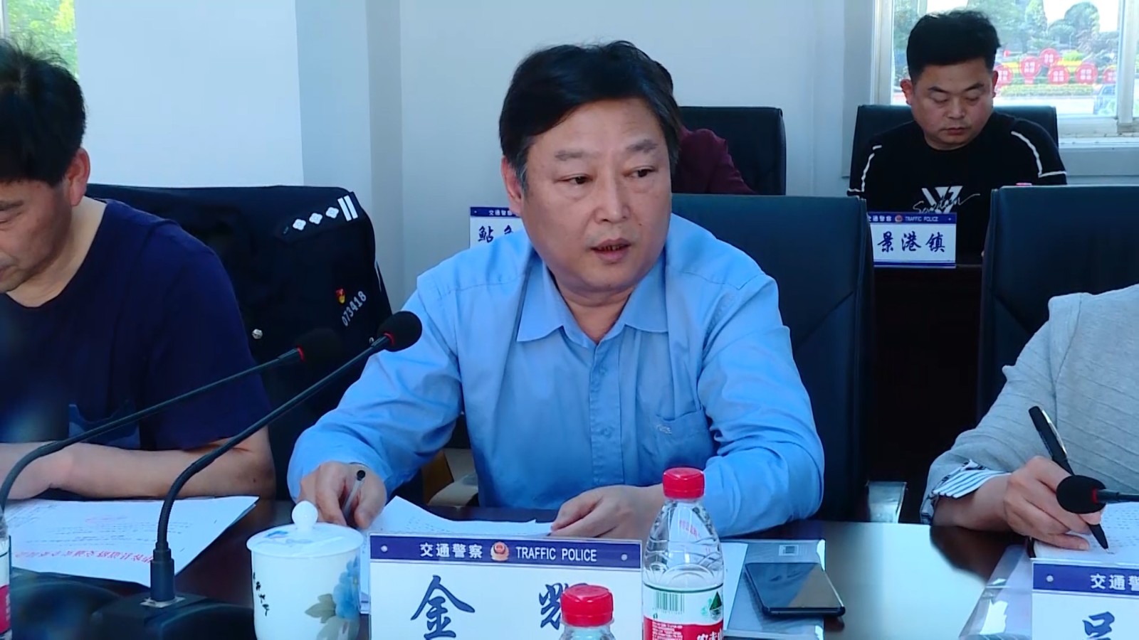 金辉指出,目前,华容县交通问题顽瘴痼疾整治行动面临时间紧,任务重;各