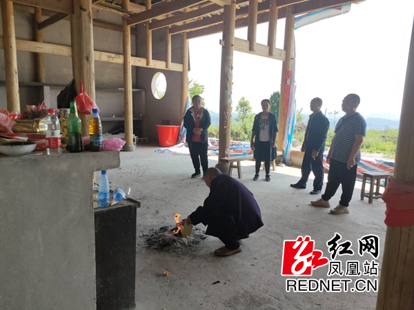 图片28.jpg