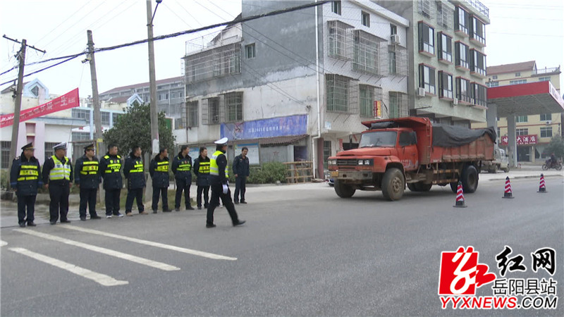 交警执法.jpg