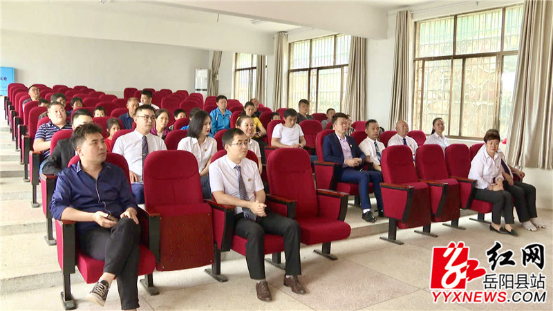 捐赠现场.jpg