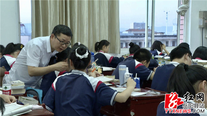 许老师晚自习陪班 (2)_副本.jpg