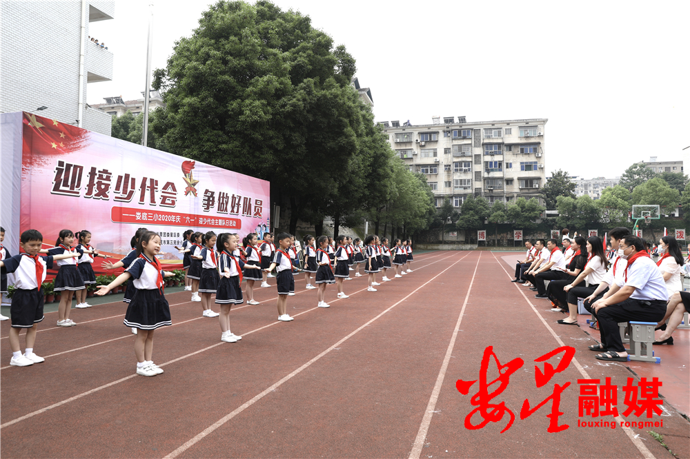 89d7e21cce8289bbb501acf3fa092ee.jpg