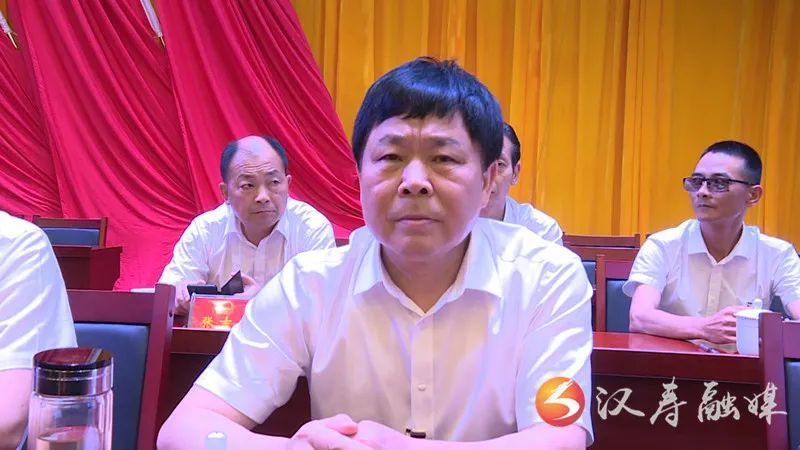 周功表全票当选汉寿县人民政府县长