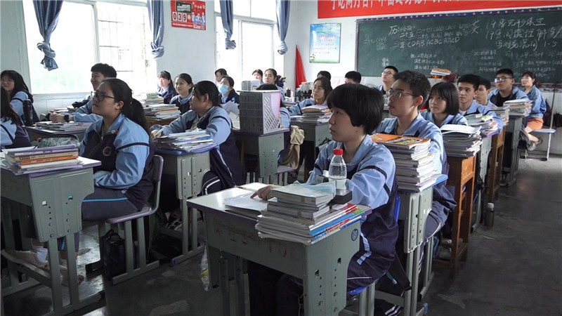 五中为高考备考-1.mp4_20200602_151513.377.jpg