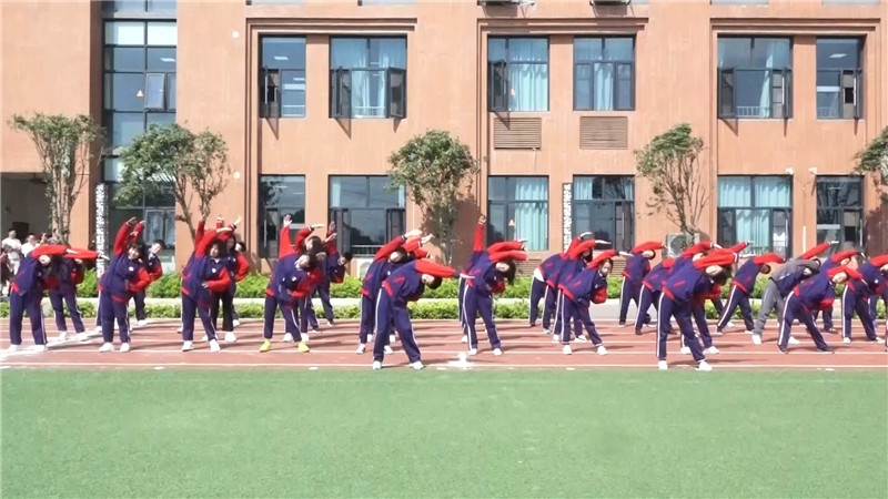 湖南师大附属学校.mp4_20200608_161945.049.jpg