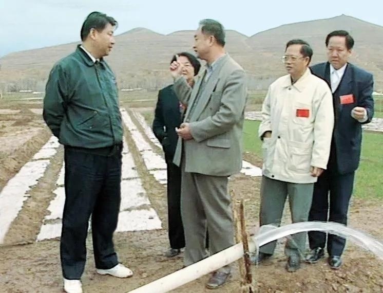 一见看总书记行程，想起20多年前一段往事