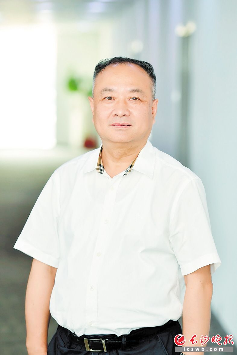 　　长沙经开区党工委副书记、管委会主任张庆红。 长沙晚报全媒体记者 王志伟 摄