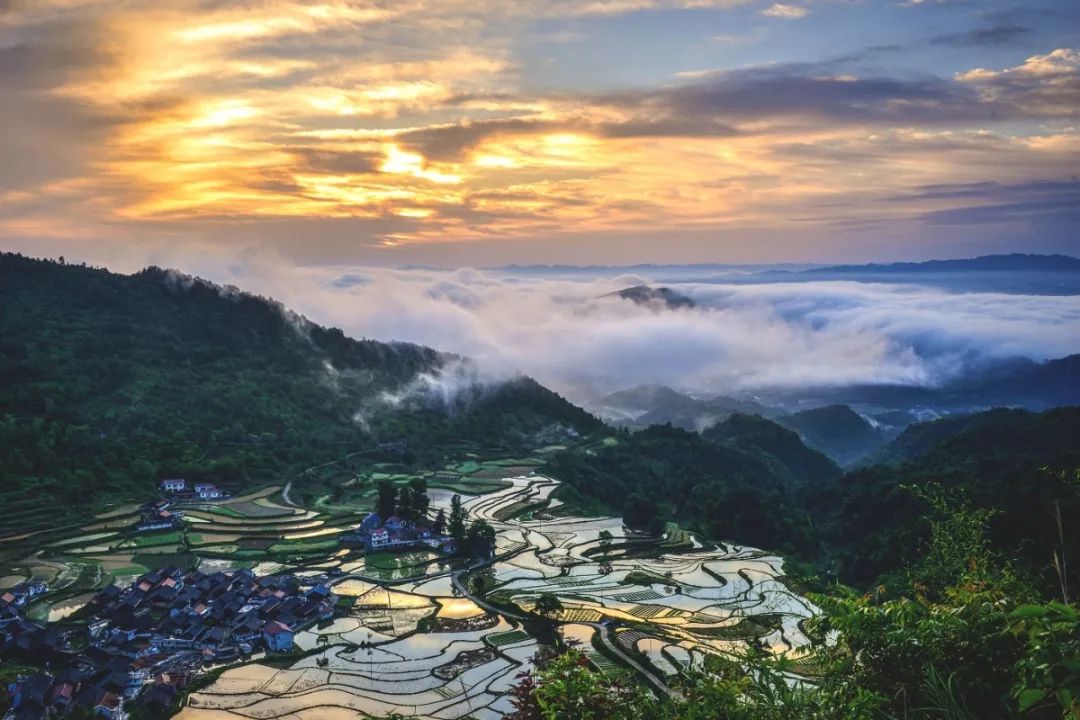 怀化市辰溪县 布村春晓图源:爱上湖南