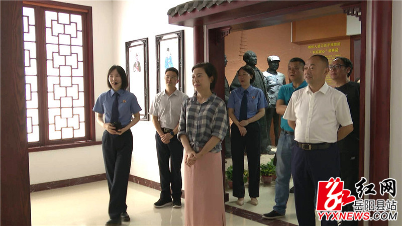 考核组参观岳阳县廉政警示教育基地_副本.jpg