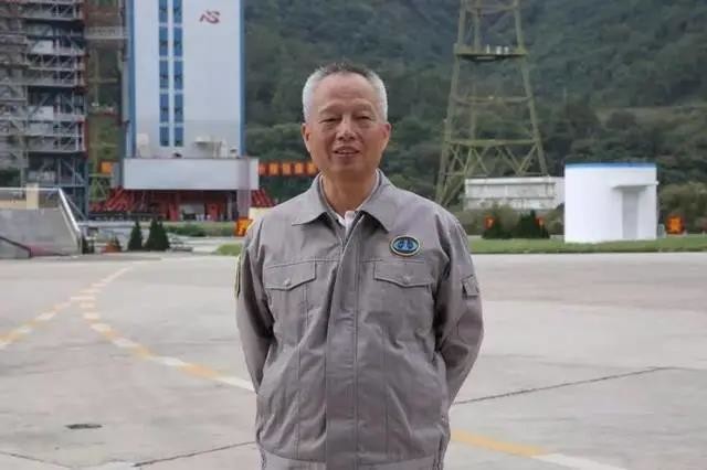 杨长风，男，湖南益阳南县人，中国共产党党员，少将军衔，现任北斗卫星导航系统总设计师。
