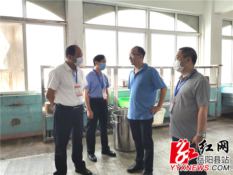 县市场监管局在县一进行高考考点食品安全督察_副本.jpg 县市场监管局在县一进行高考考点食品安全督察_副本.jpg