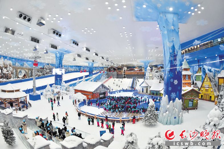 　　2020年6月22日，“欢乐·颂”全球首次雪地沉浸式文旅发布会在湘江欢乐城欢乐雪域举行，欢乐雪域和欢乐水寨两个项目的基础票价体系首次公布。