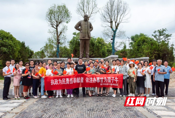 8bc334de-fa06-42b3-9306-a8311457b740_meitu_1.jpg