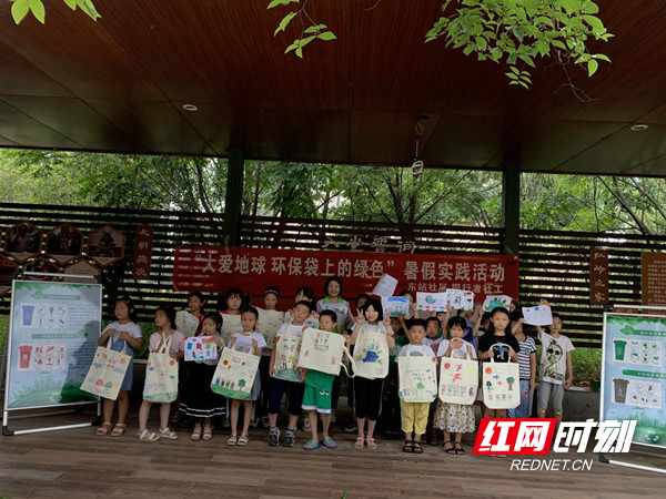 小朋友们现场活动合影.jpg