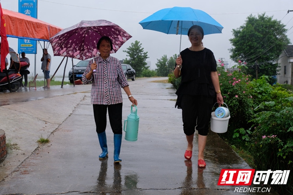 0719送完茶，余娭毑返程.jpg