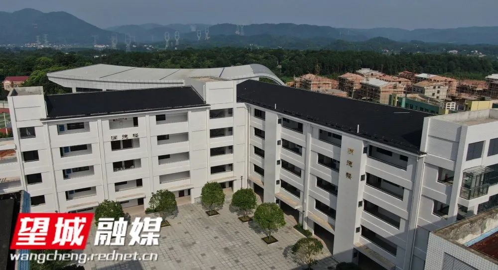 靓了提质改造后的望城二中太可了