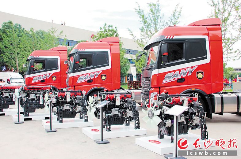 7月12日，搭载道依茨发动机的新车型“王道435”正式上市，三一重卡断供危机正式解除。 资料图片