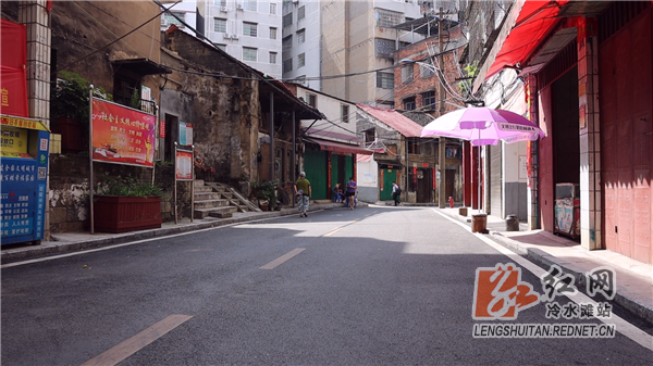 干净整洁的街巷.png