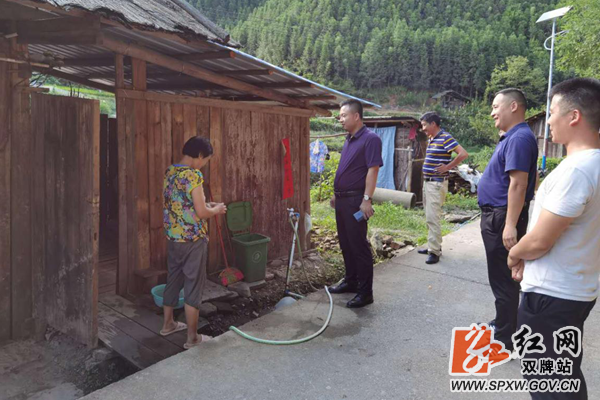 姜斌深入塘底乡调研脱贫攻坚  照片2_副本_副本.png