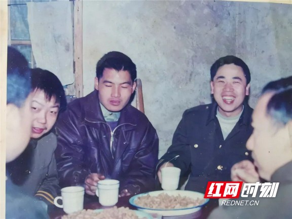 李和平在走访(右二)。.marked.jpg 李和平在走访(右二)。.marked.jpg