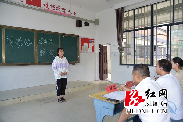 面试现场2。.jpg