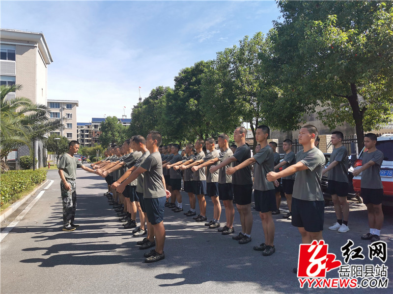 训练现场1_副本.jpg