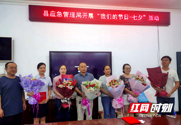 获奖留影.jpg