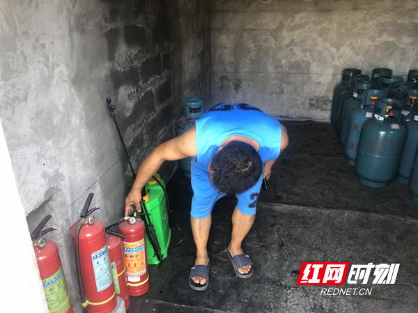 图片20.jpg 图片20.jpg