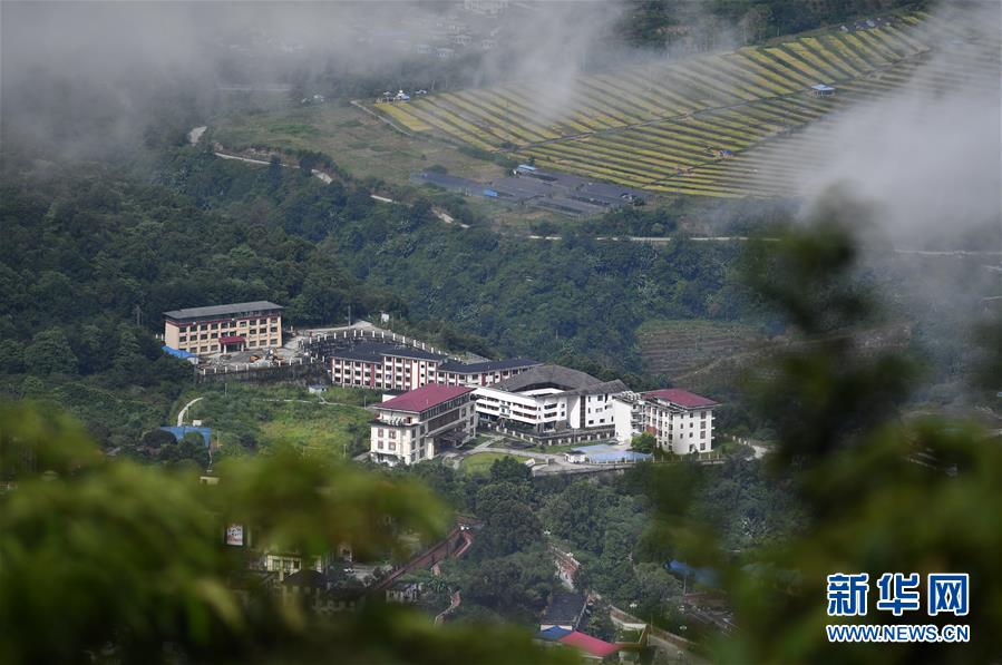 这是8月30日拍摄的墨脱县城一隅.