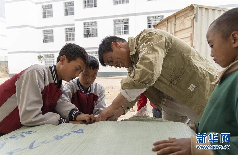 (图片故事)(6)从大别山到大凉山,只为他们