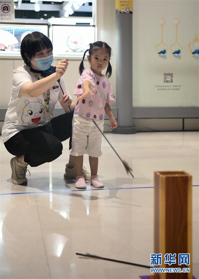 （社会）（2）成都：夜游博物馆乐趣多