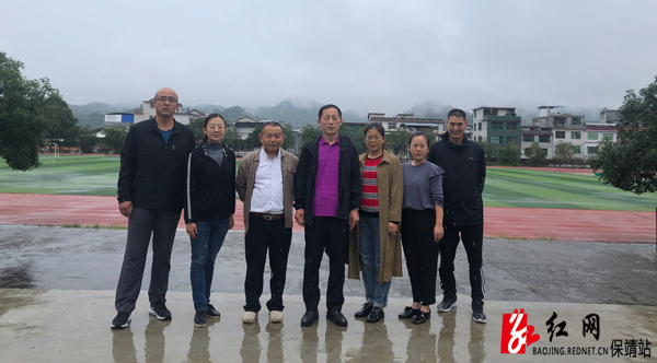 刘卫东走访慰问支教老师1水.jpg