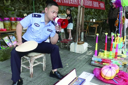 自制幽默普法视频，湖南这个警界新兵成“网红”