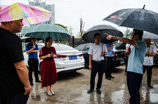 校园安全成难题网格协调抚民心