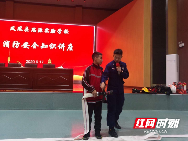 0d789847915de9ba19de7269bfce564_副本.jpg